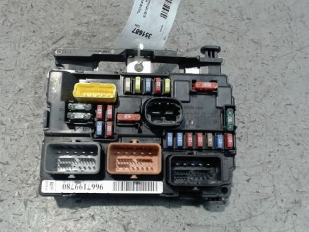 BOITE A FUSIBLES PEUGEOT 207 5P