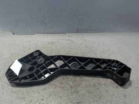 TOLE PORTE PHARE DROIT RENAULT TRAFIC