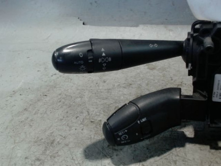 BLOC COMMODOS PEUGEOT 5008 2009-