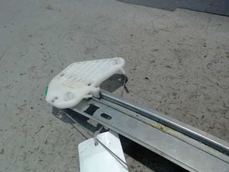 MECANISME+MOTEUR LEVE-GLACE AVANT DROIT SMART FORTWO COUPE 2007-