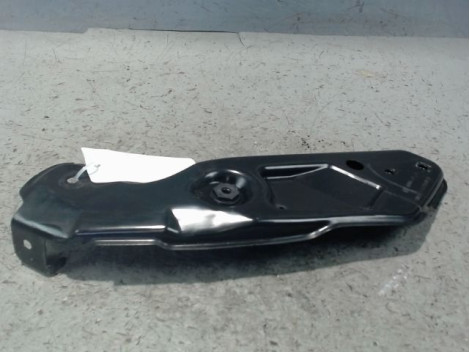 TOLE PORTE PHARE GAUCHE SEAT LEON 2009-