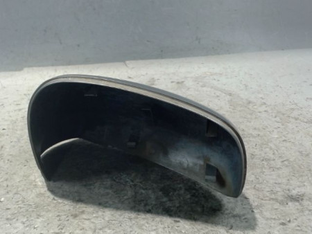 CARENAGE RETROVISEUR EXTERIEUR DROIT ALFA ROMEO GUILIETTA 2010-