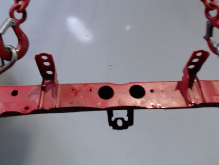 TRAVERSE SUPERIEURE ARMATURE AVANT TOYOTA YARIS II 2010-