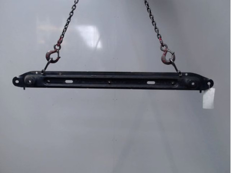 TRAVERSE INFERIEURE ARMATURE AVANT CITROEN C4 04-08