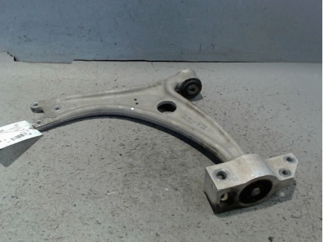 TRIANGLE INFERIEUR AVANT DROIT AUDI Q3