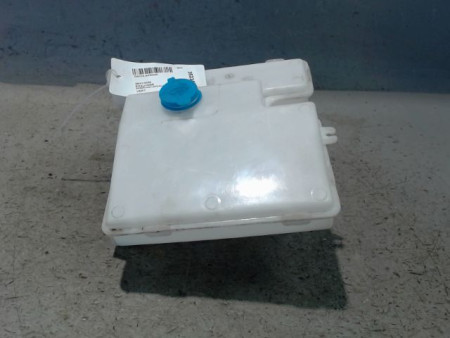 RESERVOIR LAVE-GLACE AVANT DACIA SPRING