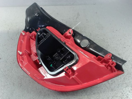 FEU ARRIERE DROIT RENAULT CLIO III 2009-