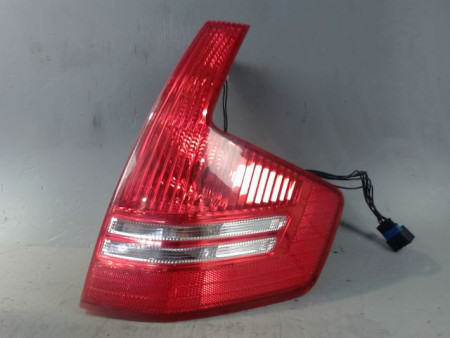 FEU ARRIERE DROIT CITROEN C4 04-08