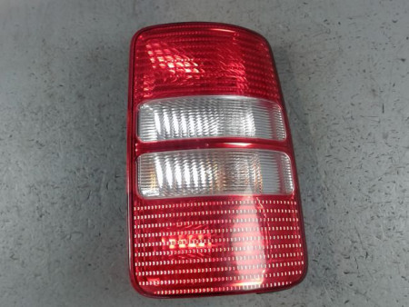FEU ARRIERE DROIT VOLKSWAGEN CADDY VAN 2004-