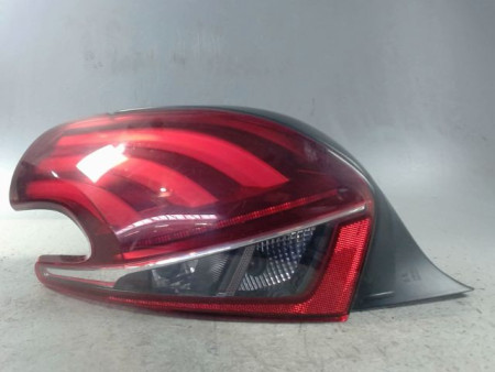 FEU ARRIERE GAUCHE  PEUGEOT 208