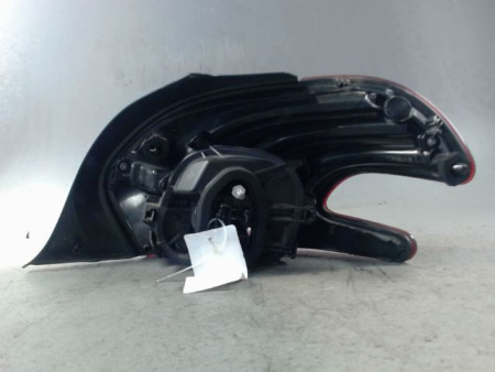 FEU ARRIERE GAUCHE  PEUGEOT 208