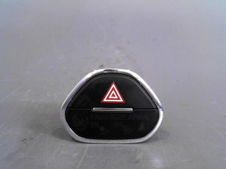 BOUTON DE WARNING OPEL CORSA 2015