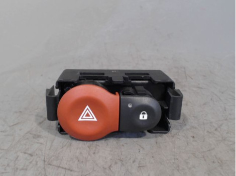 BOUTON DE WARNING RENAULT CLIO