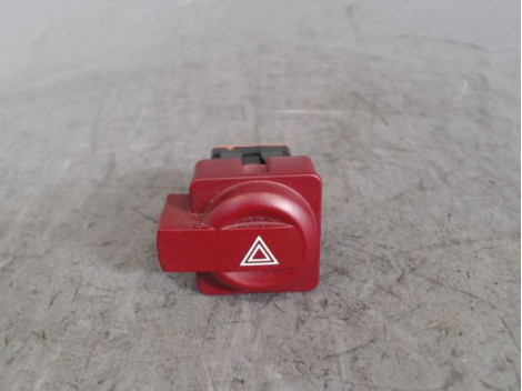 BOUTON DE WARNING CITROEN C4