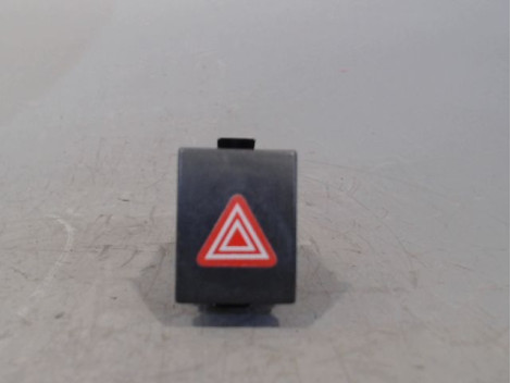 BOUTON DE WARNING VOLKSWAGEN POLO 2005-