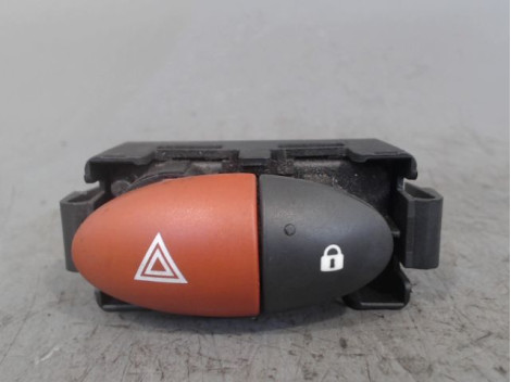 BOUTON DE WARNING RENAULT TWINGO 2 2009-