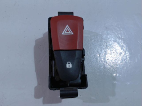 BOUTON DE WARNING RENAULT MEGANE