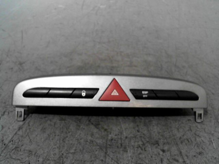 BOUTON DE WARNING PEUGEOT 308 2012