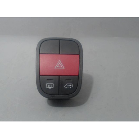 BOUTON DE WARNING PEUGEOT BIPPER 2012