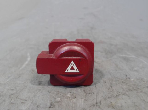 BOUTON DE WARNING CITROEN C4 04-08