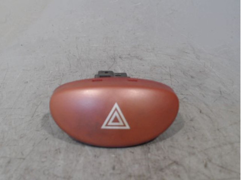 BOUTON DE WARNING PEUGEOT 206 5P