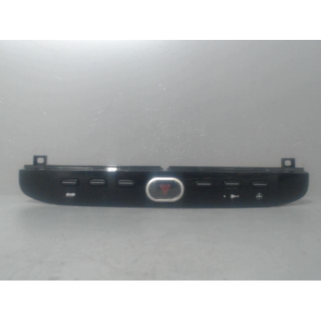 BOUTON DE WARNING FIAT PUNTO 2010