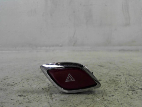 BOUTON DE WARNING CITROEN DS3 2009-