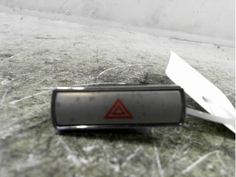 BOUTON DE WARNING FORD MONDEO CLIPPER 00-07