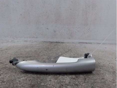 POIGNEE EXTERIEURE PORTE AVANT DROIT RENAULT SCENIC II PH.2 2008-