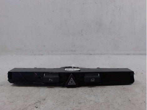 BOUTON DE WARNING OPEL ZAFIRA 2006-