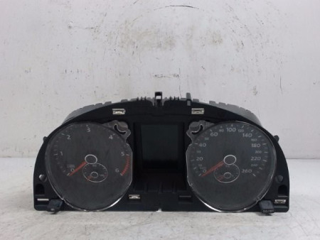 BLOC COMPTEURS VOLKSWAGEN PASSAT 2010-