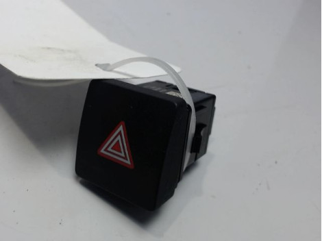 BOUTON DE WARNING AUDI Q5