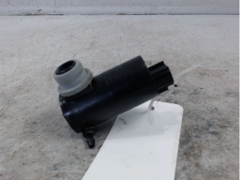 POMPE LAVE-GLACE AVANT TOYOTA AURIS 2010-