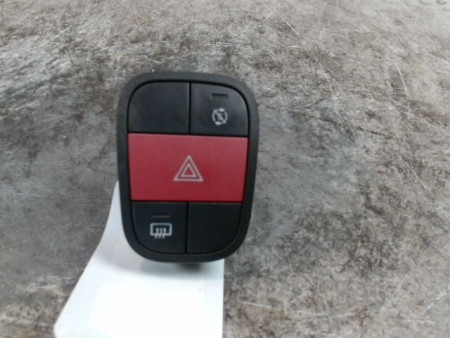 BOUTON DE WARNING PEUGEOT BIPPER