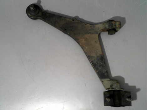 TRIANGLE INFERIEUR AVANT GAUCHE PEUGEOT 106 91-96