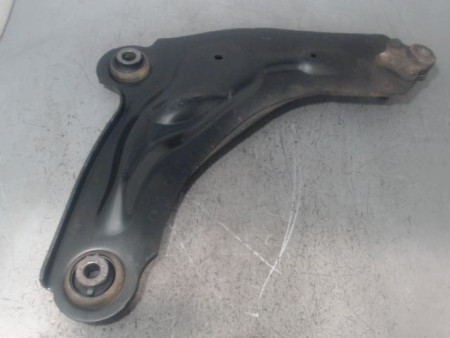 TRIANGLE INFERIEUR AVANT GAUCHE RENAULT TRAFIC COMBI L1H1 1000KG 2001-