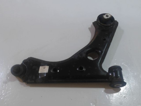 TRIANGLE INFERIEUR AVANT DROIT FIAT GRANDE PUNTO 2005-