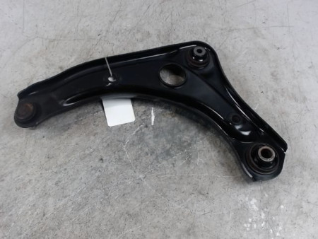 TRIANGLE INFERIEUR AVANT DROIT NISSAN MICRA 2009-