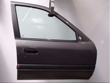 PORTE AVANT DROIT RENAULT SAFRANE 96 -2000