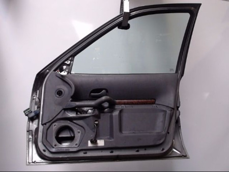 PORTE AVANT DROIT RENAULT SAFRANE 96 -2000