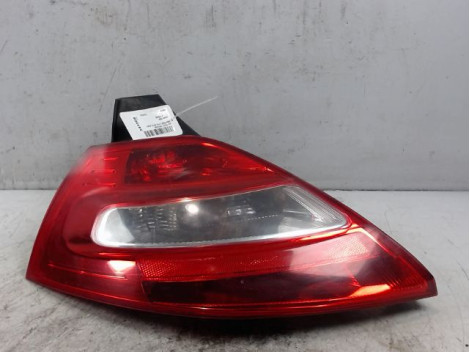 FEU ARRIERE GAUCHE  RENAULT MEGANE II PH2 2006-