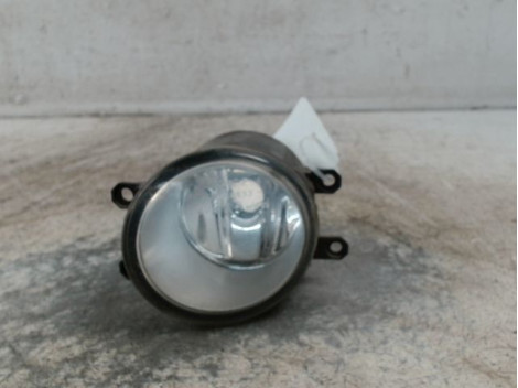 PHARE ANTIBROUILLARD AVANT GAUCHE TOYOTA YARIS II 2010-