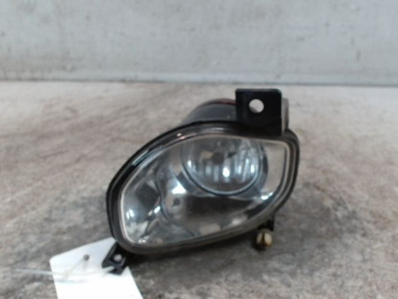 PHARE ANTIBROUILLARD AVANT GAUCHE TOYOTA AVENSIS 2003-