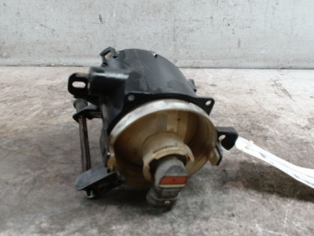 PHARE ANTIBROUILLARD AVANT DROIT OPEL ZAFIRA 2006-