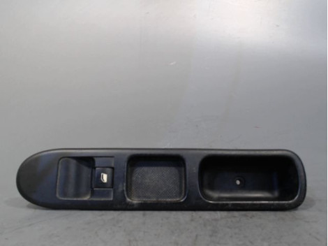 COMMANDE LEVE-GLACE PORTE AVD PEUGEOT 307 2001-2005