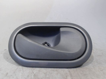 POIGNEE INTERIEURE PORTE ARRIERE DROIT RENAULT CLIO III 2010-