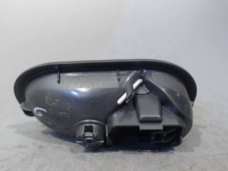 POIGNEE INTERIEURE PORTE ARRIERE GAUCHE RENAULT CLIO III 2010-