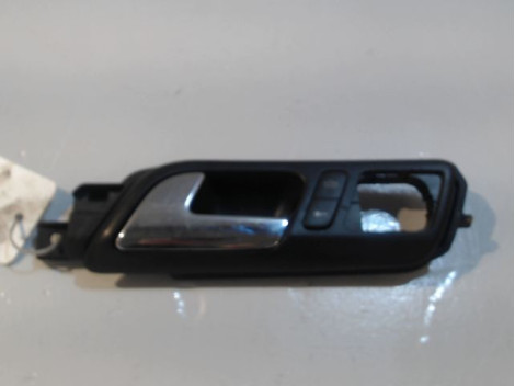 POIGNEE INTERIEURE PORTE AVANT GAUCHE VOLKSWAGEN POLO 02-05