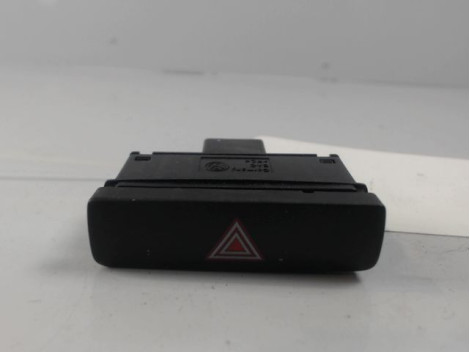 BOUTON DE WARNING VOLKSWAGEN PASSAT 2010-