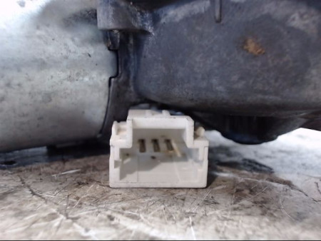 MOTEUR ESSUIE-GLACE ARRIERE CITROEN SAXO 99-